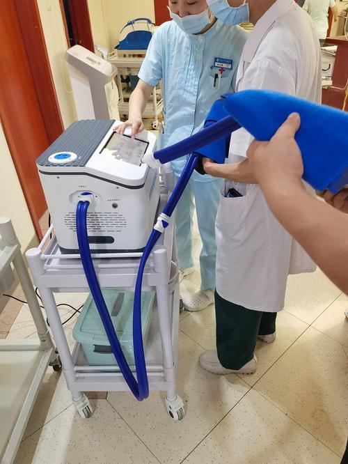 物理加压控温仪KWY-III型冷热敷机换水提醒与冰敷仪维护指南